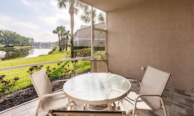 Sarasota Condo | Resort Style Living in Private 2BR/2Bath Newly Remodeled End Unit with a Den