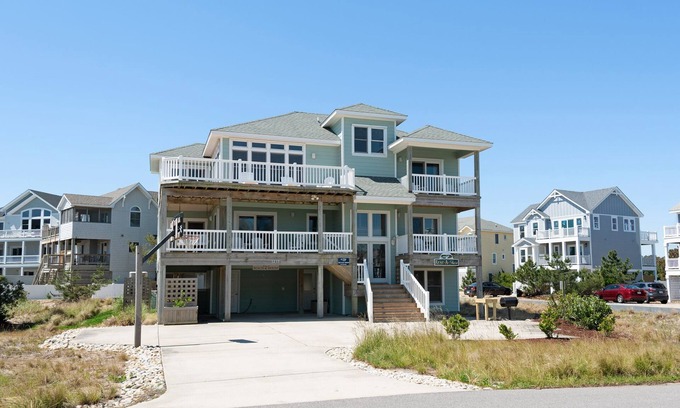 Ocean Hill House | Rest-A-Shore: Ocean View, Heated Pool, Hot Tub, Rec Room w/Pool Table