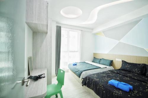 Downtown Kota Kinabalu Apartment | reSTARY - K Universe, Sutera Avenue Infinity Pool - Imago Opposite - KK City- 3BR,10Pax 来沙旅 K歌宇宙主题公寓 - 无边际日落海景泳池 - Imago商场对面 - KK市中心 - 3房10人