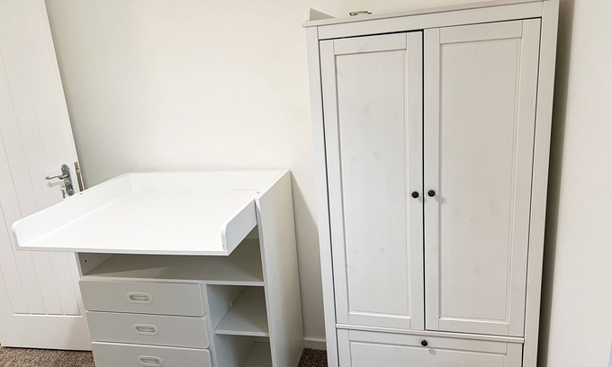 Central Milton Keynes House | Restful family house 5 minutes walk to Milton Keynes Mall