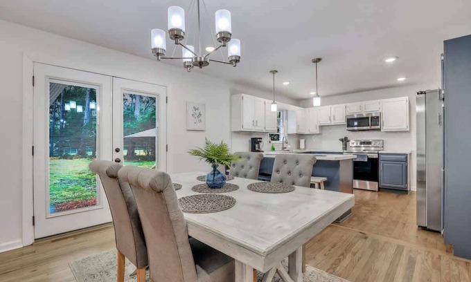 Pooler House | Restful Haven Near Savannah - King Bed