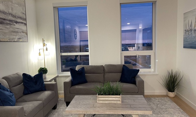 Reston Apartment | Reston Metro Apartment - Home Office off Silver Line