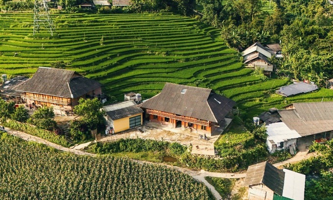 Sa Pa House | Restored Local Hmong House in Sapa ethnic people villages