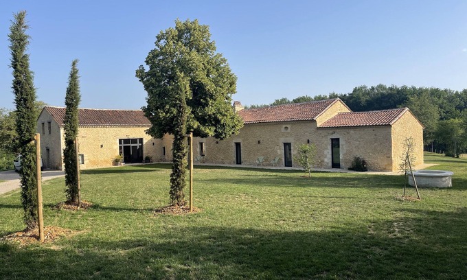 Beauregard-et-Bassac Villa | Restored villa in the heart of the Périgord countryside luxury calm and swimming pool