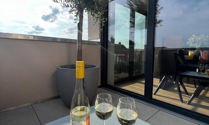 Venningen Apartment | Retreat in the sea of vines with barbecue and private parking space