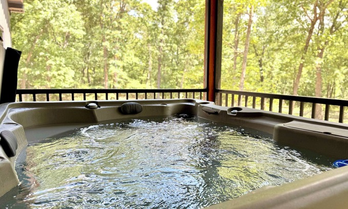 Shawnee Bend House | Retreat near The Villages with Hot Tub