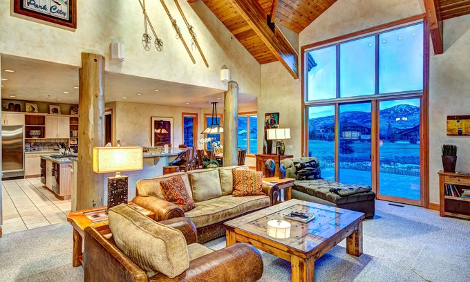Park Meadows House | Retreat @ The Cove: Magnificent Views, Full Upgraded Luxury Townhome! Hot Tub!