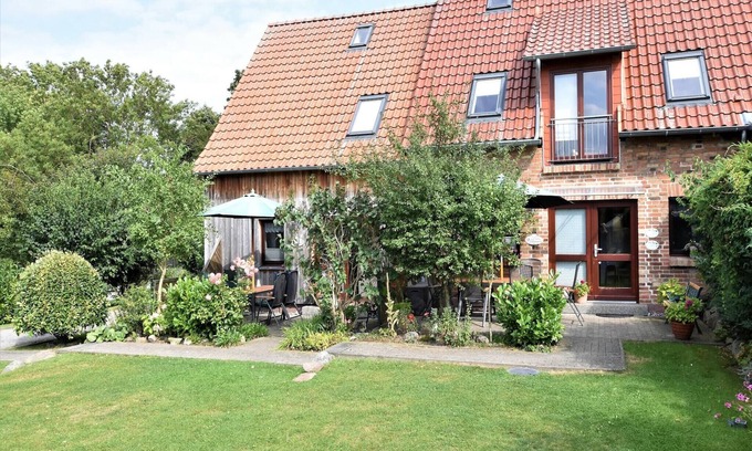 Thorstorf House | Retreat with Sauna & Garden