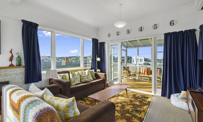 Foxton Beach House | Retro dog-friendly family beach bach