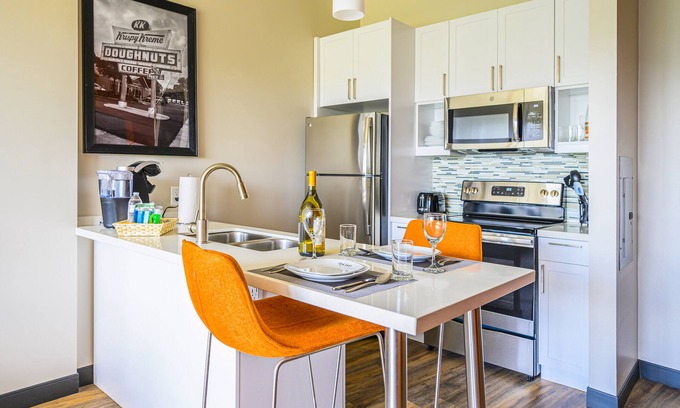 Southwest Raleigh Apartment | Revisn Executive Downtown Raleigh Apartment