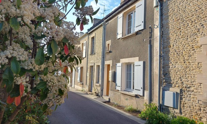Bernieres-sur-Mer Apartment | Rez-de-chaussée "Au P'tit Bonheur" à 500m de la mer