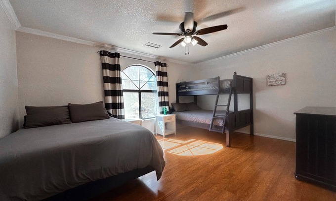 Cottonwood-Verde Village House | RGK Getaway - Spacious home with a pool