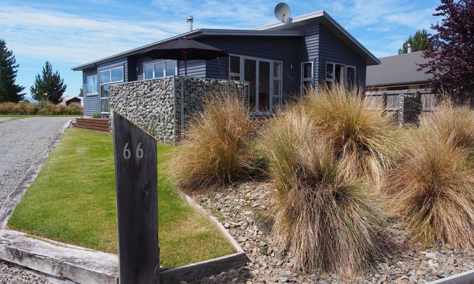 Twizel House | Rhoboro Getaway - Twizel. Free fibre broadband WIFI