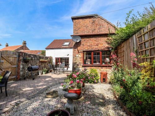 Skipsea House | Rhodale Cottage