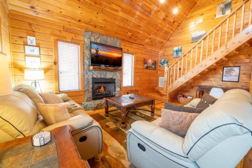 White Oak Lodge House | Rhythm & Blues By Avada Properties