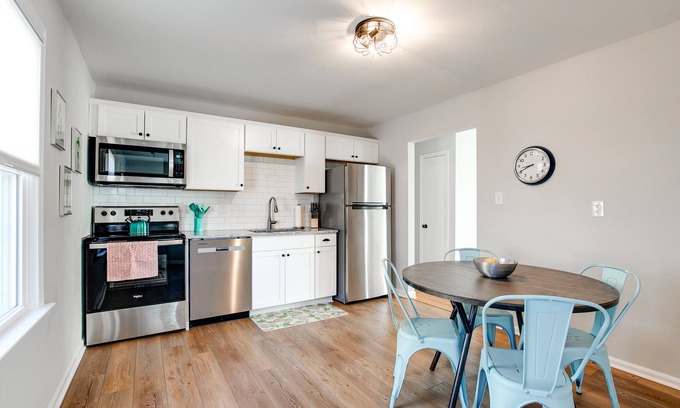 Mosby House | Richmond Gem whole house 3 BR fenced yard!n