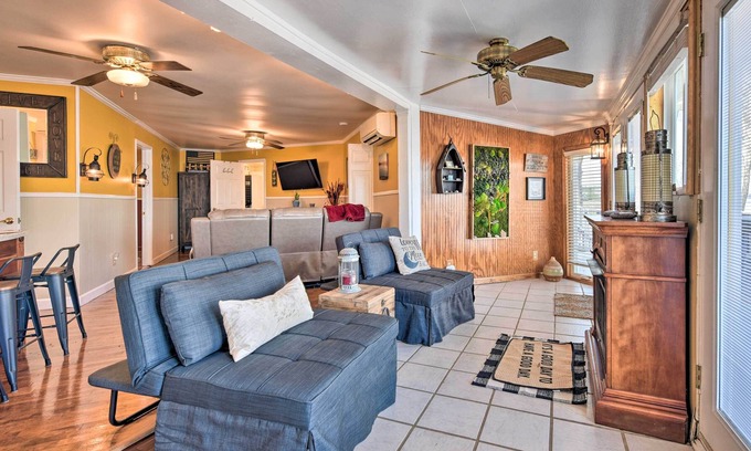 Ridgeway Cottage | Ridgeway Lake House Rental w/ Boat Dock!