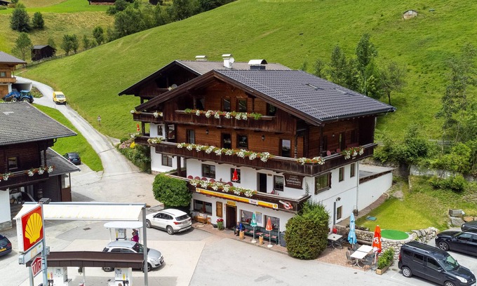 Alpbach Apartment | Right by the ski lift - 2 apartments in Alpbach