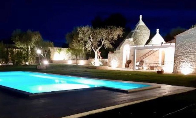 Castellana Grotte Villa | Rinaldi Trullo - Private Pool and Sauna