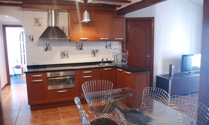 Logrono City Centre Apartment | Rioja Breton Coqueto