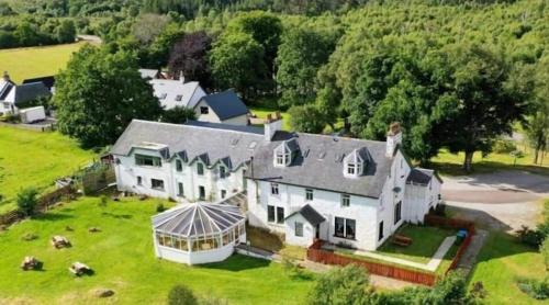 Garve Hotel | River Black Water inn