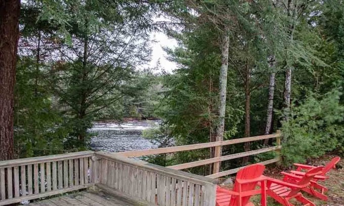Kawartha Lakes Cottage | River Edge - Three Bedroom Cottage, Sleeps 11
