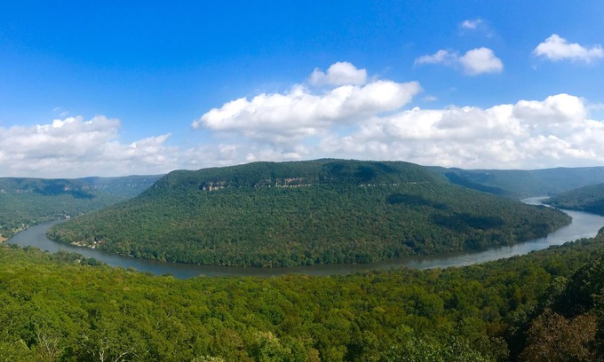 Chattanooga Condo | River Gorge Condo! Mountain and River Views! 10 minutes from Downtown Chatt!