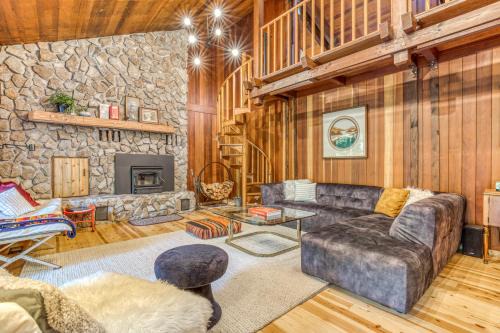 Welches House | River Hütte