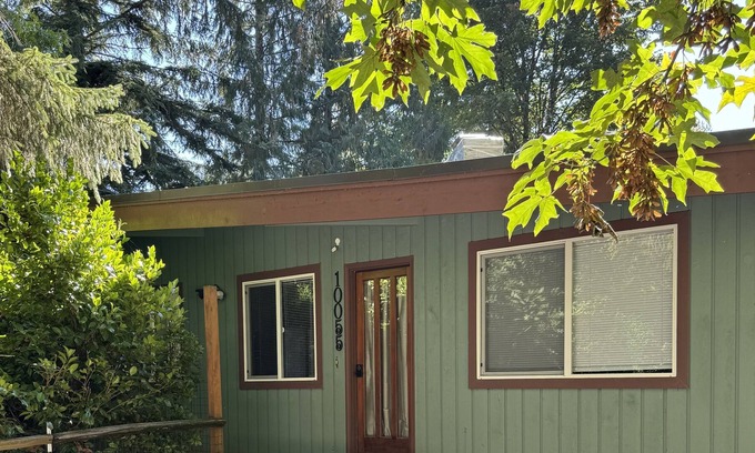 North Bend House | River Retreat in North Bend: 30 minutes to Seattle, 20 minutes to the ski slopes