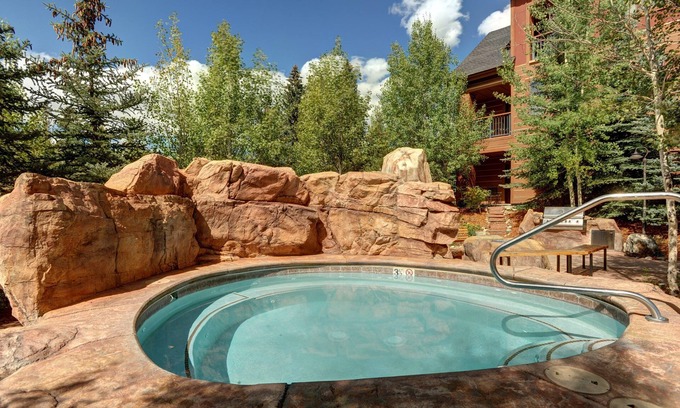 River Run Condo | River Run | Spacious 2BR Condo + Fireplace