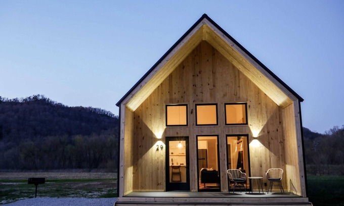Stanton Cabin | River's Edge | RRG | Hot Tub | Mountain View