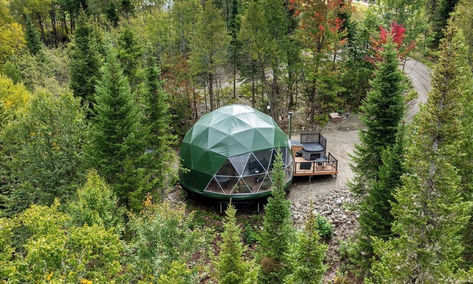 Montmagny Regional County Municipality Ski Chalet | River & SPA - Les Domes de la Riviere Alick