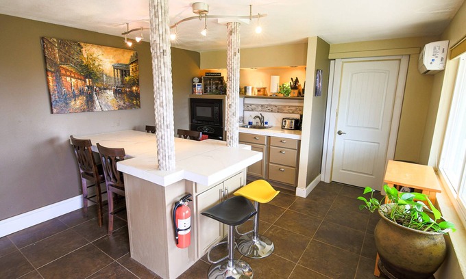 La Verkin Condo | River View Guest Condo
