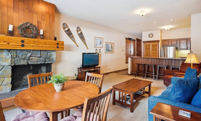 Tahoe City Condo | River View one Bedroom Condo