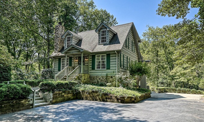 Rutherfordton Cabin | Riverfront cabin, private, hot tub, firepit, quiet, gated community
