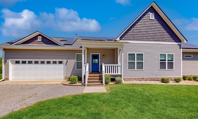 Dixon Springs House | Riverfront, dog-friendly home with large property, playhouse, firepit & den