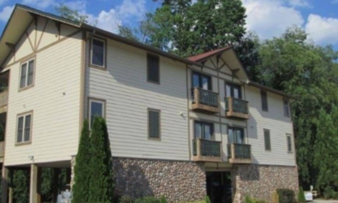 Helen Condo | Riverfront/Easy Walk To Helen. 1BR/IBA Top Unit With Beautiful River Views