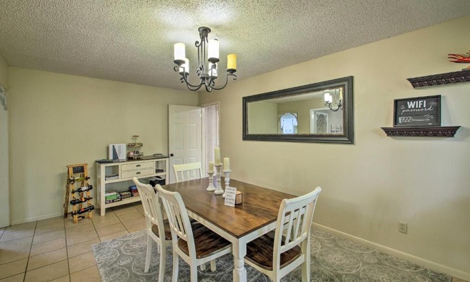 Mid America House | Riverfront Home with Kayaks and Lake Hamilton Access!