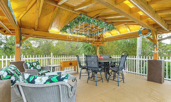 Port Saint Lucie House | Riverfront House in Port St Lucie w/Pool & Dock!