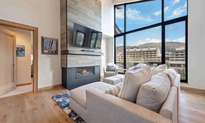 Avon Condo | Riverfront Lodge 403 - 2 Bedroom Residence