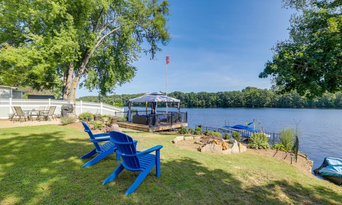 Manchester House | Riverfront New Hampshire Cottage w/Boat Dock