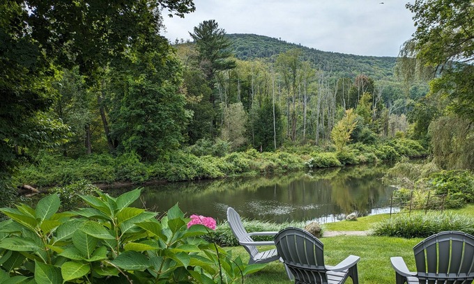 Lee House | Riverfront Retreat with beautiful mountain view
