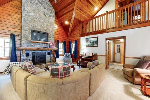 Cavendish House | Rivers Bend Retreat