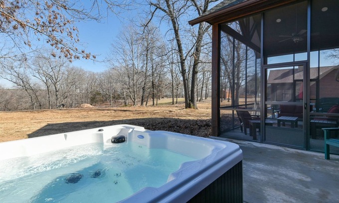 Branson Cedars House | Riversedge Lodge | 4 Bed, 4 Bath