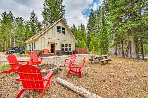 Darby House | Riverside Cabin in Bitterroot National Forest!