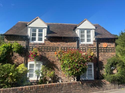 Coalbrookdale House | Riverside Cottage