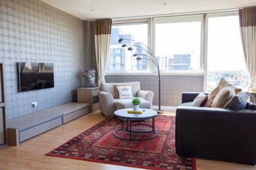North West Apartment | Riverside Flat with Stunning Views