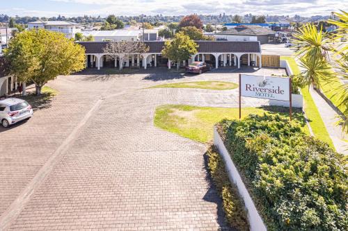Whanganui Hotel | Riverside Motel