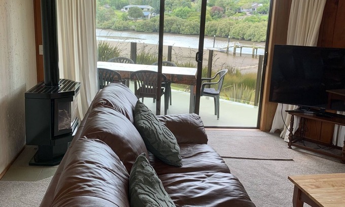 Kerikeri Apartment | Riverside Paradise with beautiful view of river and tidal inlet