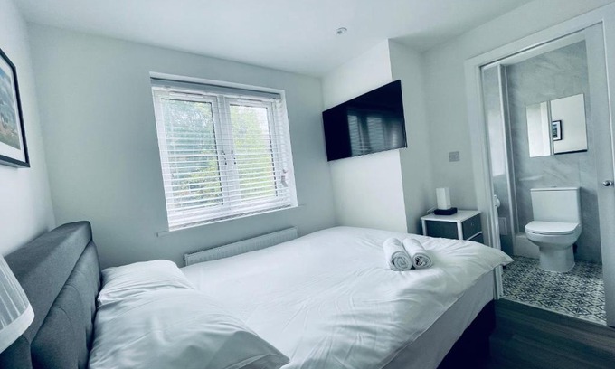 Island Gardens House | Riverside Premium En suite Double Room E14